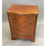 An early/mid-20th century 18th century style mahogany serpentine chest of drawers Of small