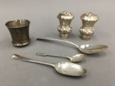 A small quantity of various silver items (approximately 80 grammes)
