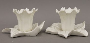 A pair of Worcester floral vases
