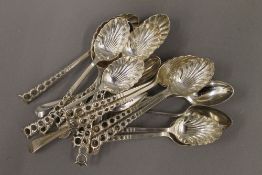 A quantity of silver spoons (7.