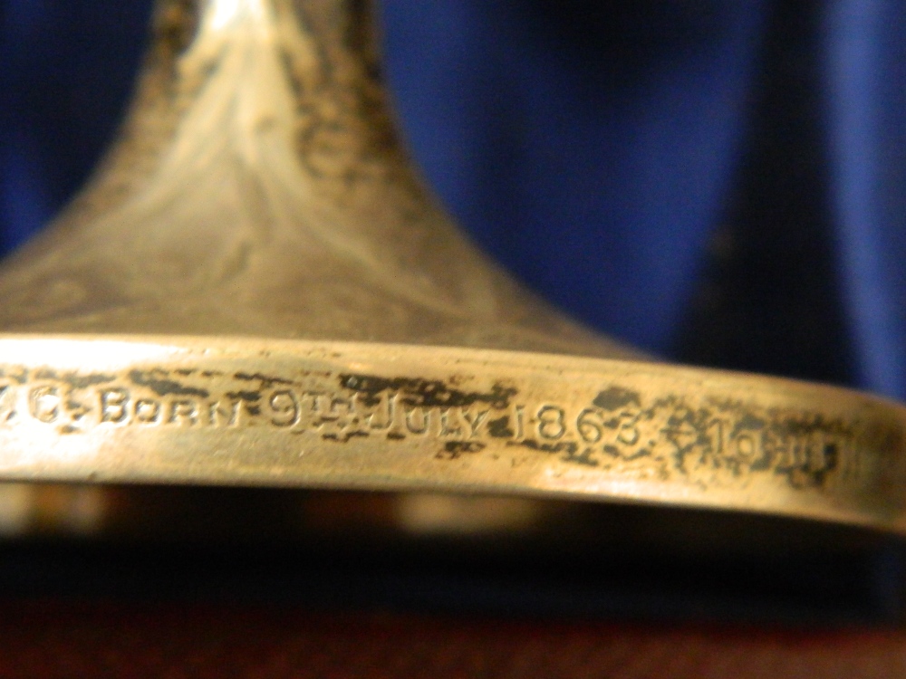 A cased Victorian silver Christening goblet (6 troy ounces) - Image 3 of 12