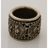 A Chinese archers ring. 2.25 cm high.