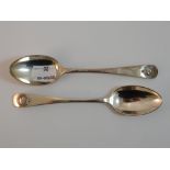 Two Liverpool Bulldog Club silver spoons (62.