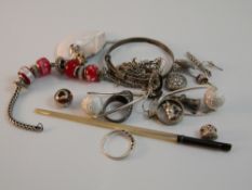 A quantity of silver jewellery, etc.