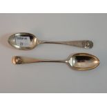 Two Liverpool Bulldog Club silver spoons (57.