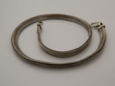 A silver necklace (74 grammes)