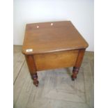 Victorian mahogany commode stool with square lift up top on turned supports (45cm x 45cm x 46cm)