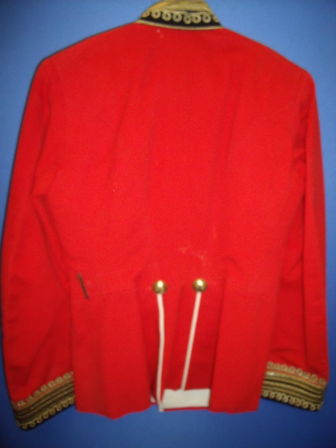 Pre 1914 officers scarlet dress tunic for the 29th (Warwickshire Regiment), with gilt 29th buttons - - Image 2 of 2