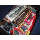 Large quantity of OO gauge including Hornby, Lima, Main Line etc, including breakdown recovery