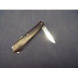 Unusual small bladed pocket knife with 1 3/4 inch blade engraved Saynor Sheffield, with tapering