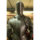 Quality reproduction steel Suit of Armour with fully enclosed visor helmet with engraved detail