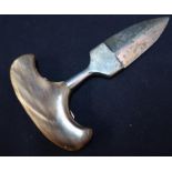 Push dagger with 2 inch double edged blade and horn grip
