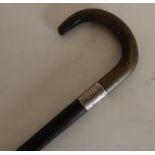 19th/20th C walking cane with white metal collar and horn handle (overall length 87cm)