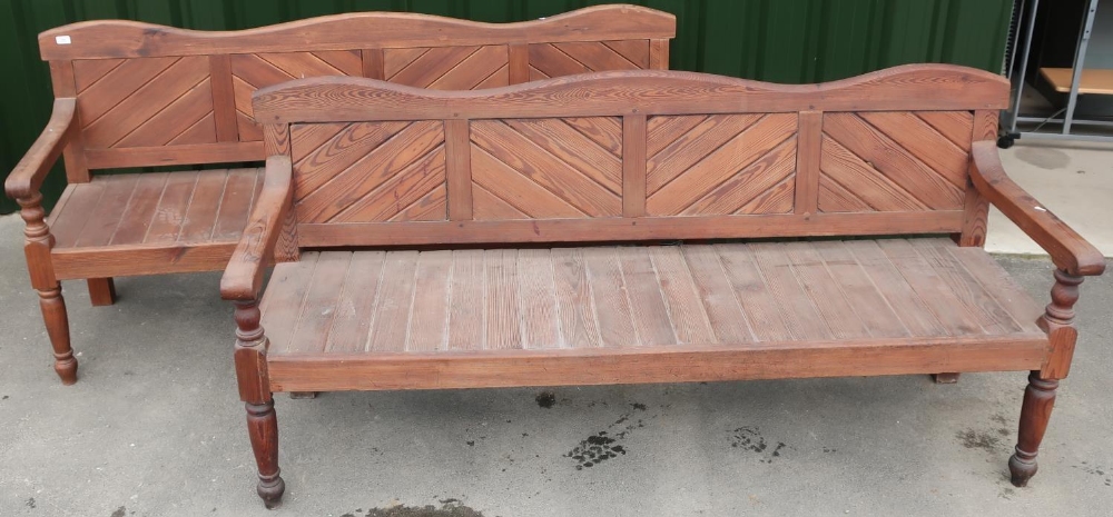 Pair of modern made Victorian style quality panelled benches on turned supports (width 192cm)