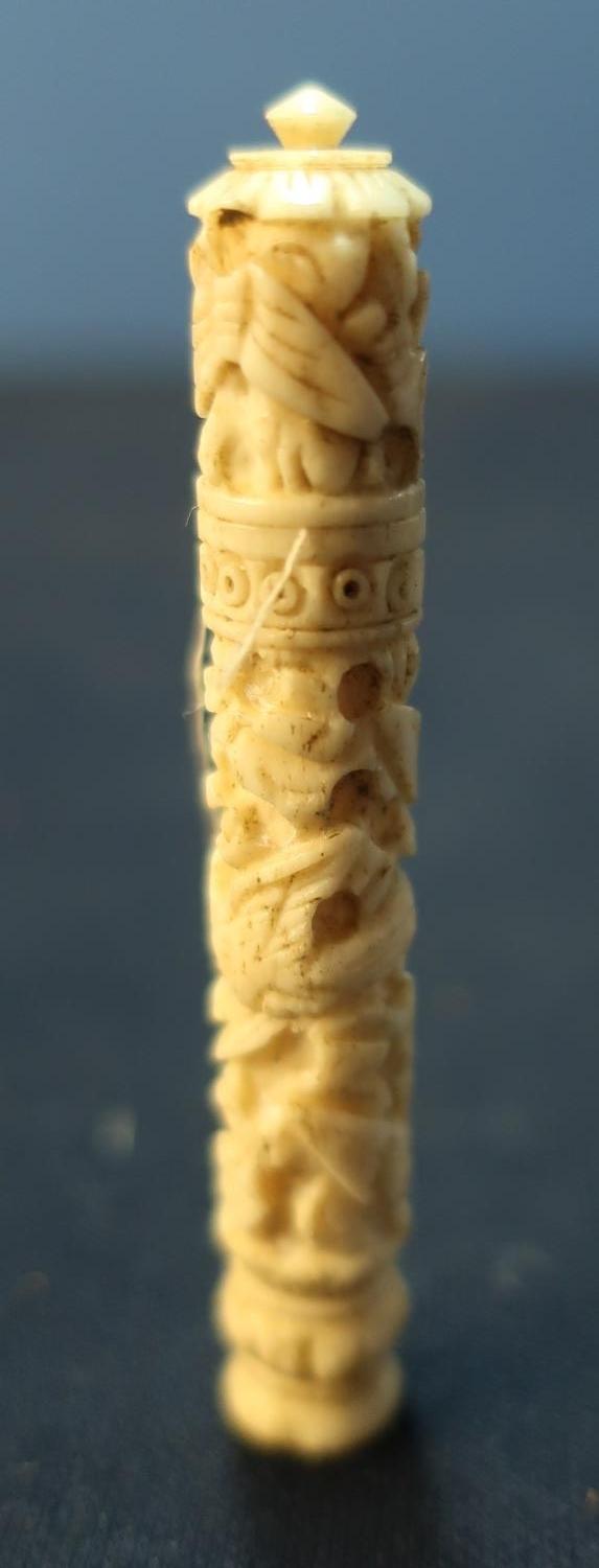 Late 19th C Chinese carved ivory needlecase (overall length 6.5cm)