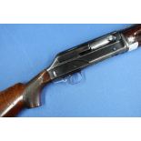 Breda 12 bore semi auto shotgun with two interchangeable chokes and 14 inch pistol grip stock,