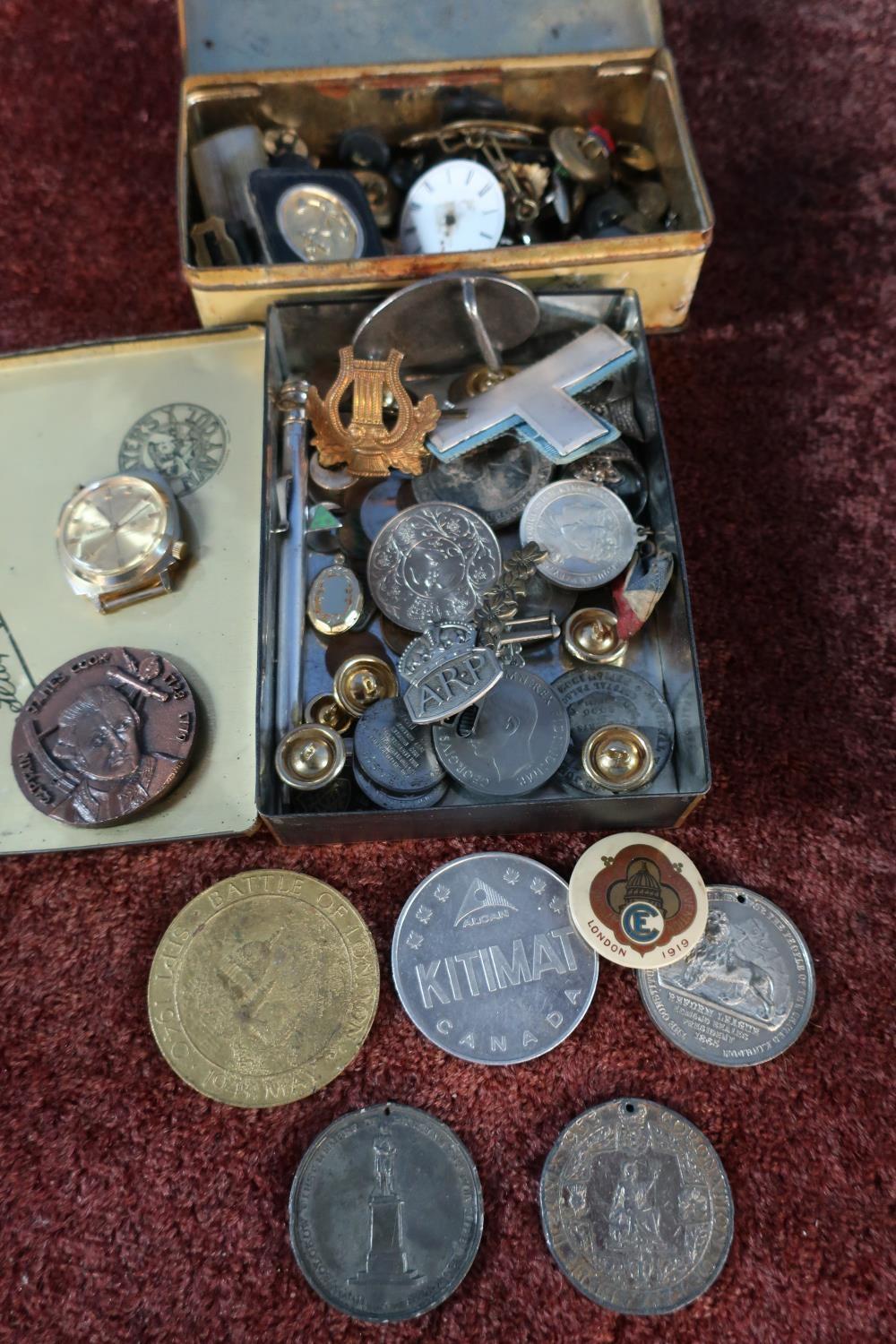 Selection of various commemorative medallions, coins, cap badges and buttons including Bakelite,