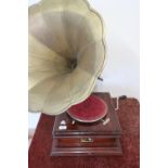 Wind-up gramophone with horn