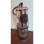 Protector lamp and lighting type SL M & Q Safety Lamp Eccles B/120 no.135