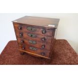Miniature 19th C apprentice piece chest of four drawers (33cm x 21cm x 34.5cm)