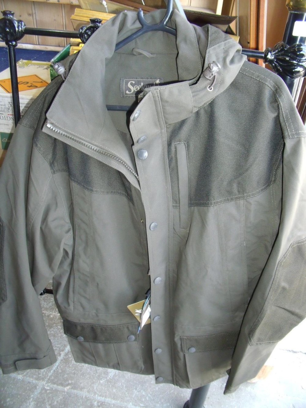 As new ex-shop stock Seeland Marsh jacket (UK Size 42)