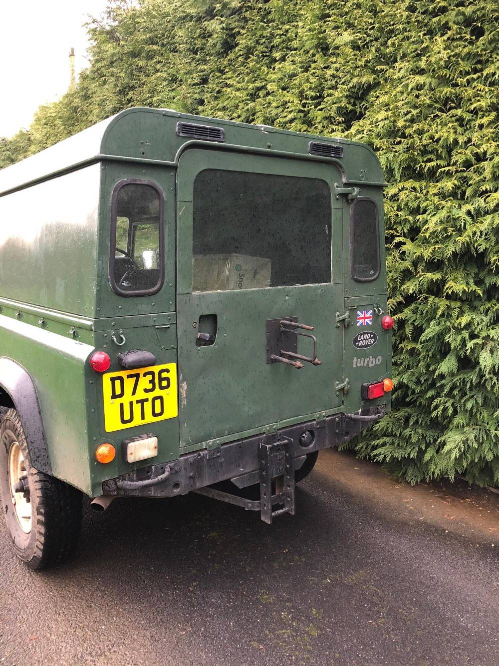 Long wheel base 1 10 Landrover Defender hard top, reg D736 UTO, registered 1986, mileage 127870, - Image 5 of 6