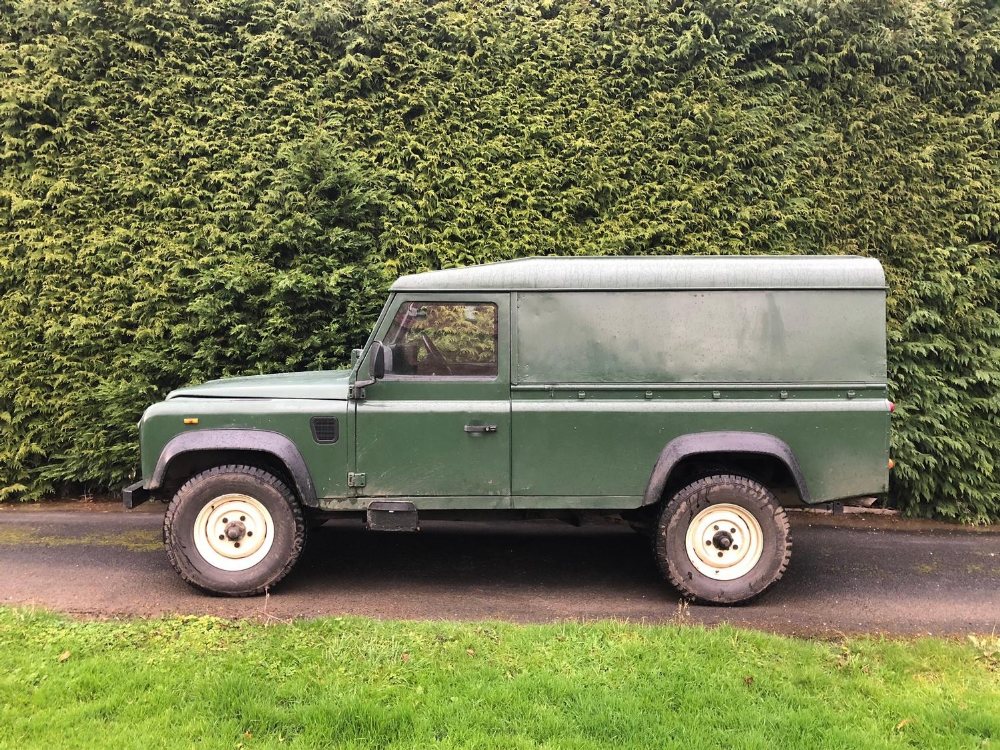 Long wheel base 1 10 Landrover Defender hard top, reg D736 UTO, registered 1986, mileage 127870, - Image 6 of 6