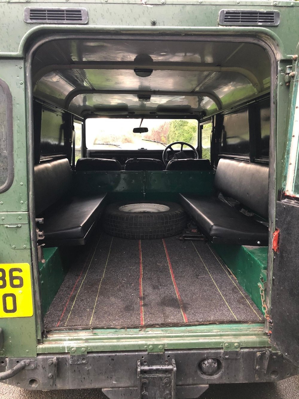 Long wheel base 1 10 Landrover Defender hard top, reg D736 UTO, registered 1986, mileage 127870, - Image 3 of 6