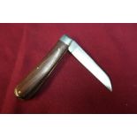 Sheffield made 3 inch bladed pocket knife with wooden grips
