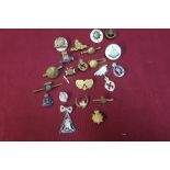 Quantity of various military related sweetheart and other lapel badges and brooches including Mother