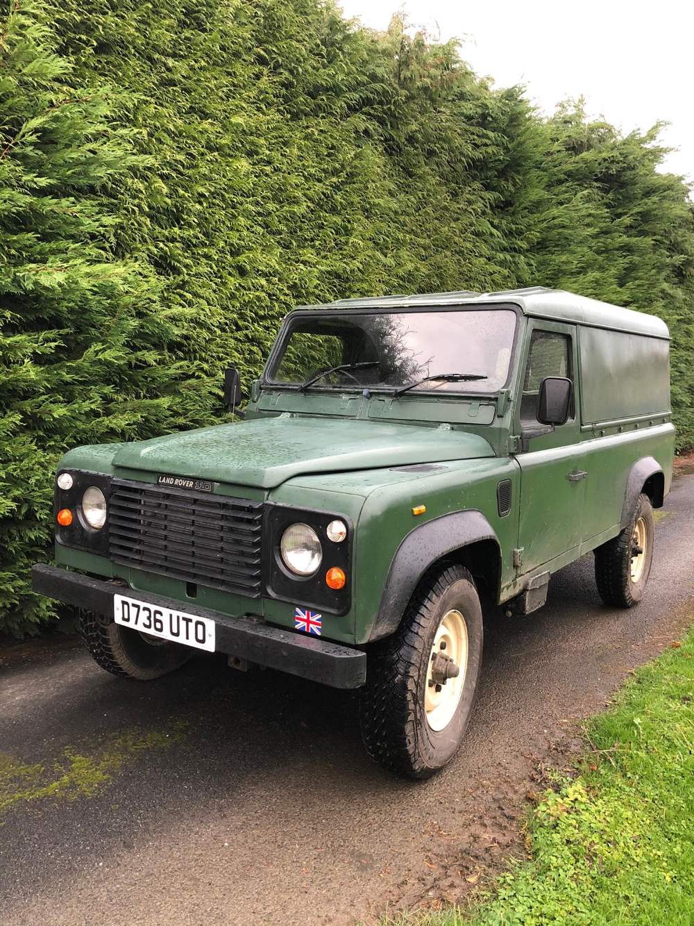 Long wheel base 1 10 Landrover Defender hard top, reg D736 UTO, registered 1986, mileage 127870,