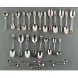 Property of a gentleman - a quantity of silver teaspoons, saltspoons, etc., Georgian & later,