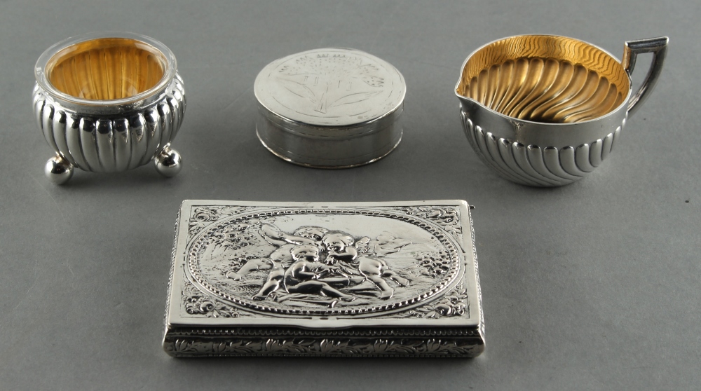 Property of a lady - a late 19th / early 20th century Continental 800 grade silver card box,