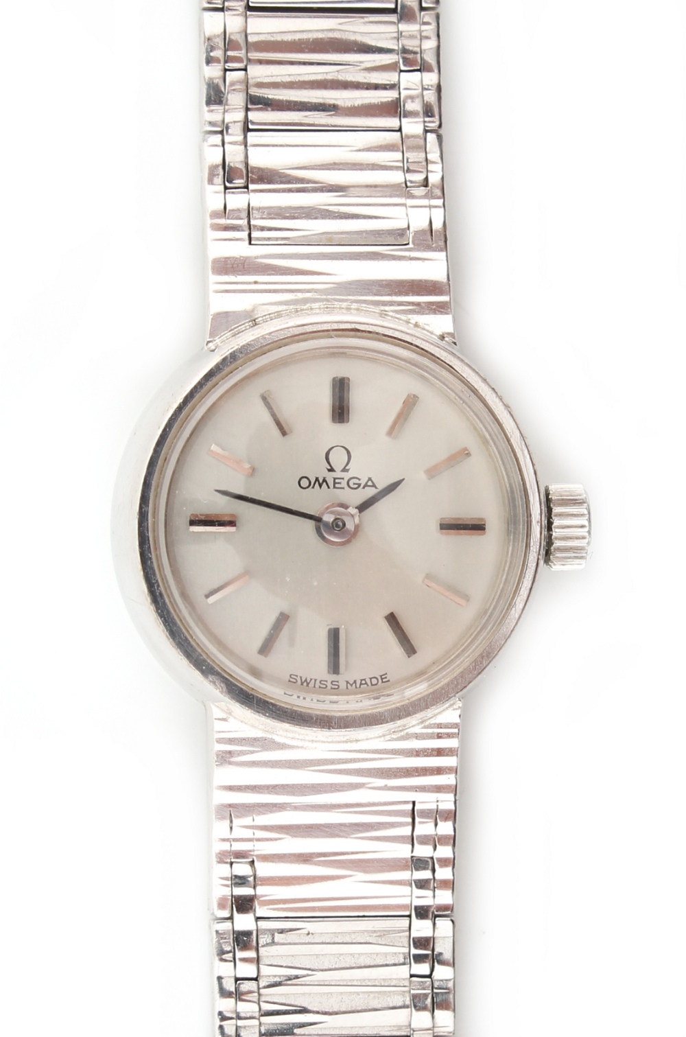 Property of a lady - a lady's Omega 9ct white gold cased dress watch on 9ct white gold bracelet - Image 2 of 3