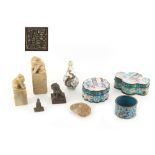 Property of a lady - a quantity of assorted Chinese items including a bronze Buddhistic lion seal,