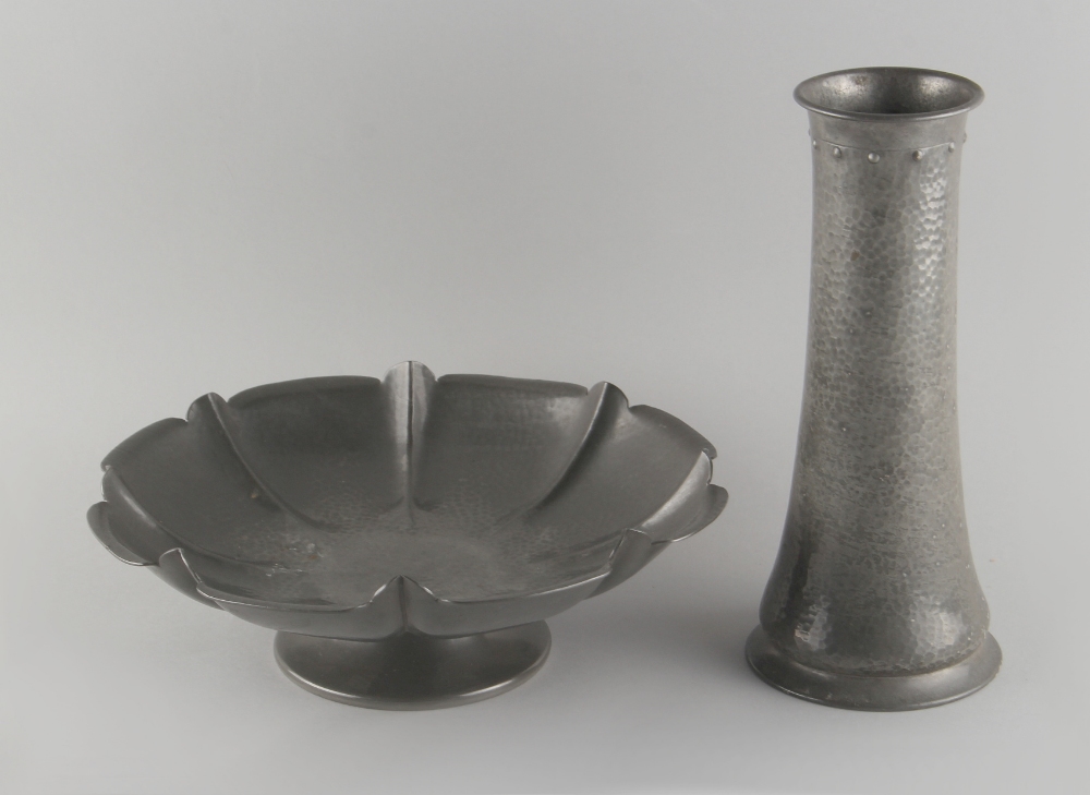 Property of a lady - an Art Deco Warric 6067 pattern pedestal bowl, 10.5ins. (26.5cms.) diameter;