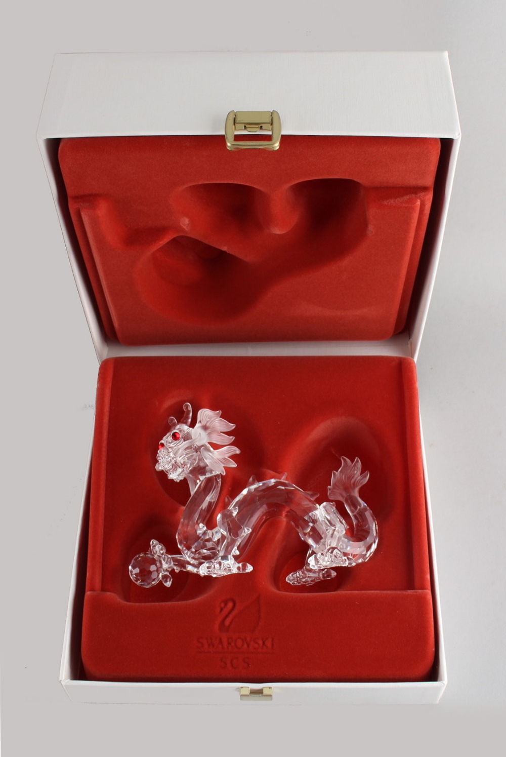 A private collection of Swarovski crystal glass - Dragon, the 1998 Annual Edition 'Fabulous - Image 2 of 2