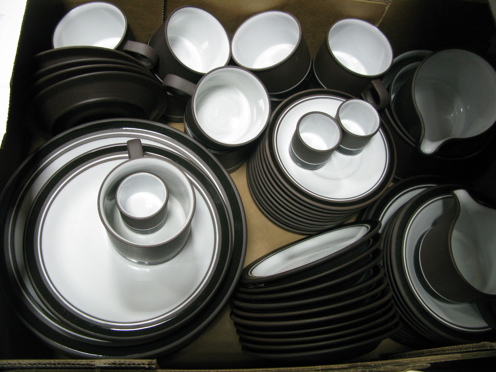 Hornsea 'Contrast' Dinnerware, of over sixty pieces.