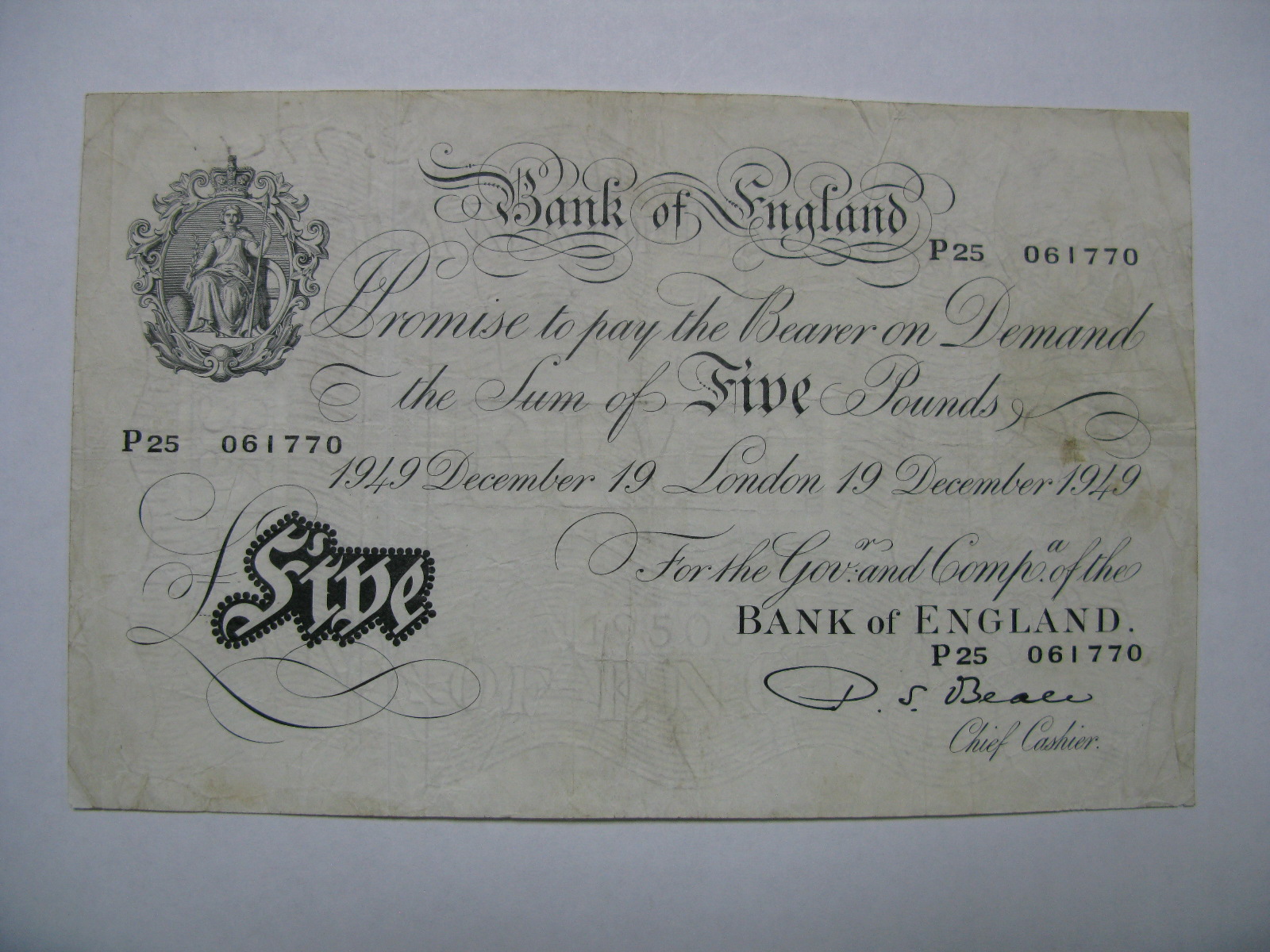 A Bank of England White Five Pounds Banknote, P.S. Beale (Chief Cashier) P25 061770, London 19