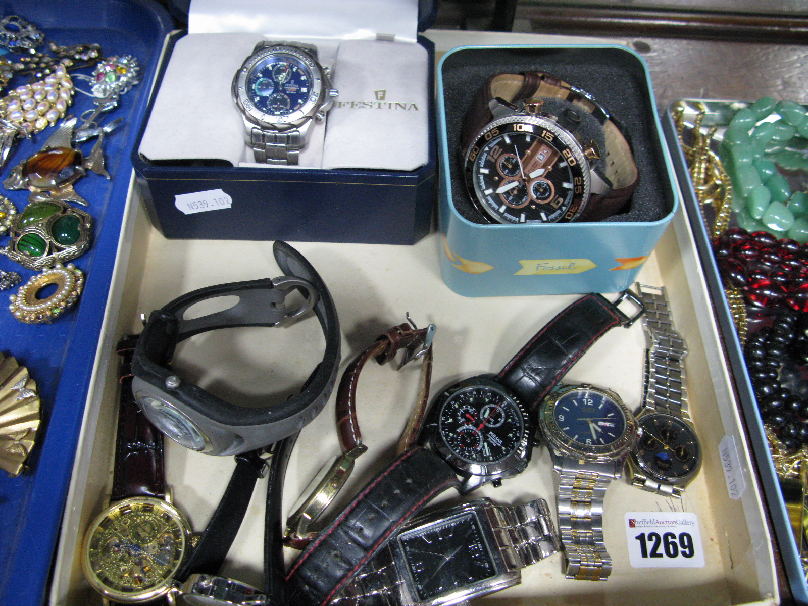 Modern Gent's Wristwatches, including Accurist, Lorus, Festina etc.