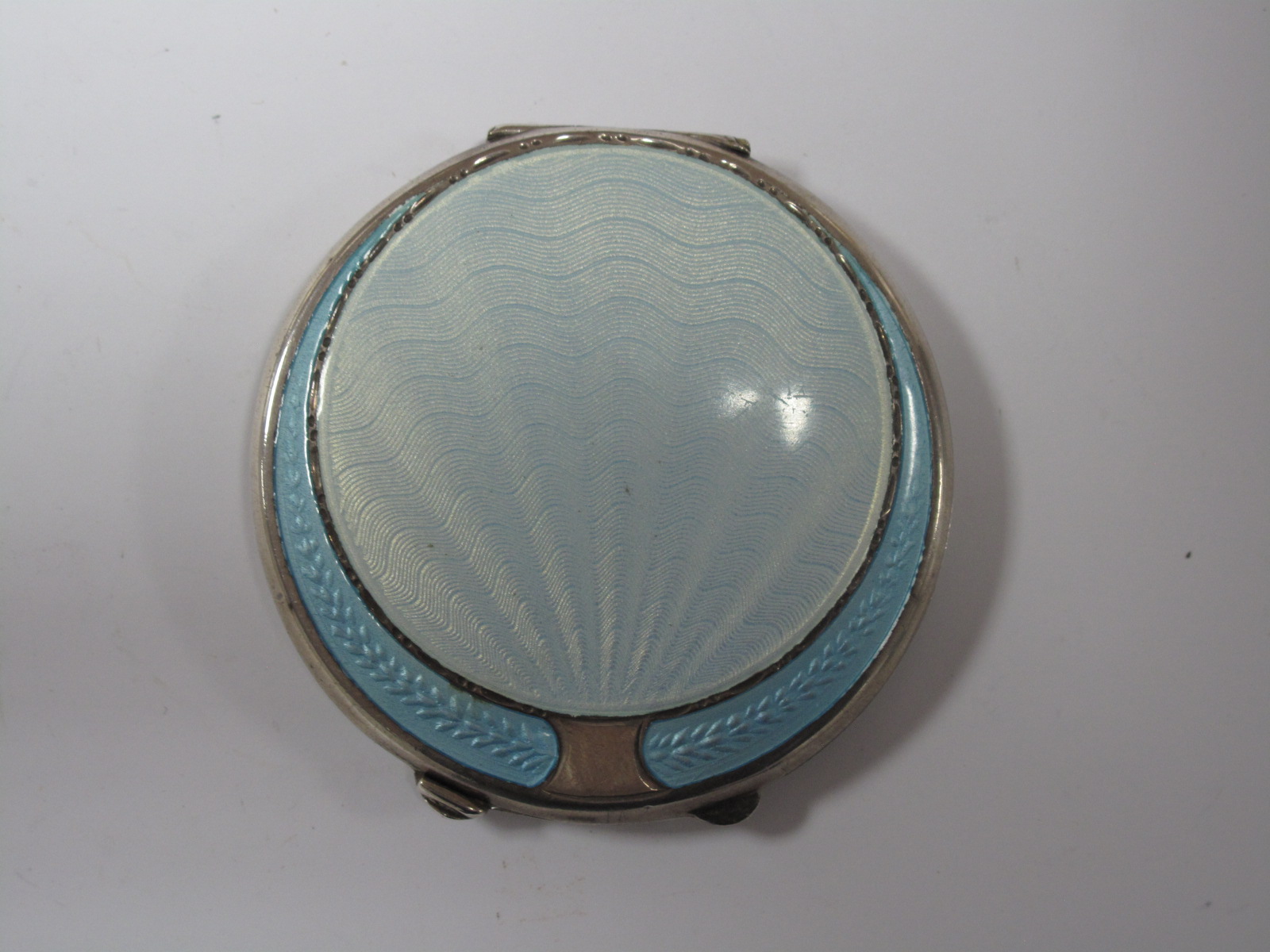 A Hallmarked Silver and Pale Blue Enamel Circular Ladies Compact (lacking puff). - Image 2 of 4