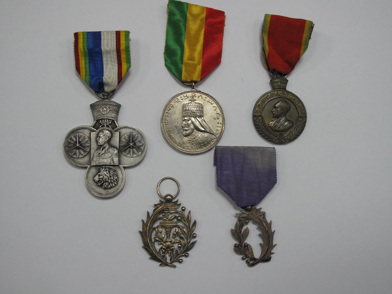 Five Medals and Orders of the World, including Korean War Medal, Ethiopia Haile Selassie Jubilee
