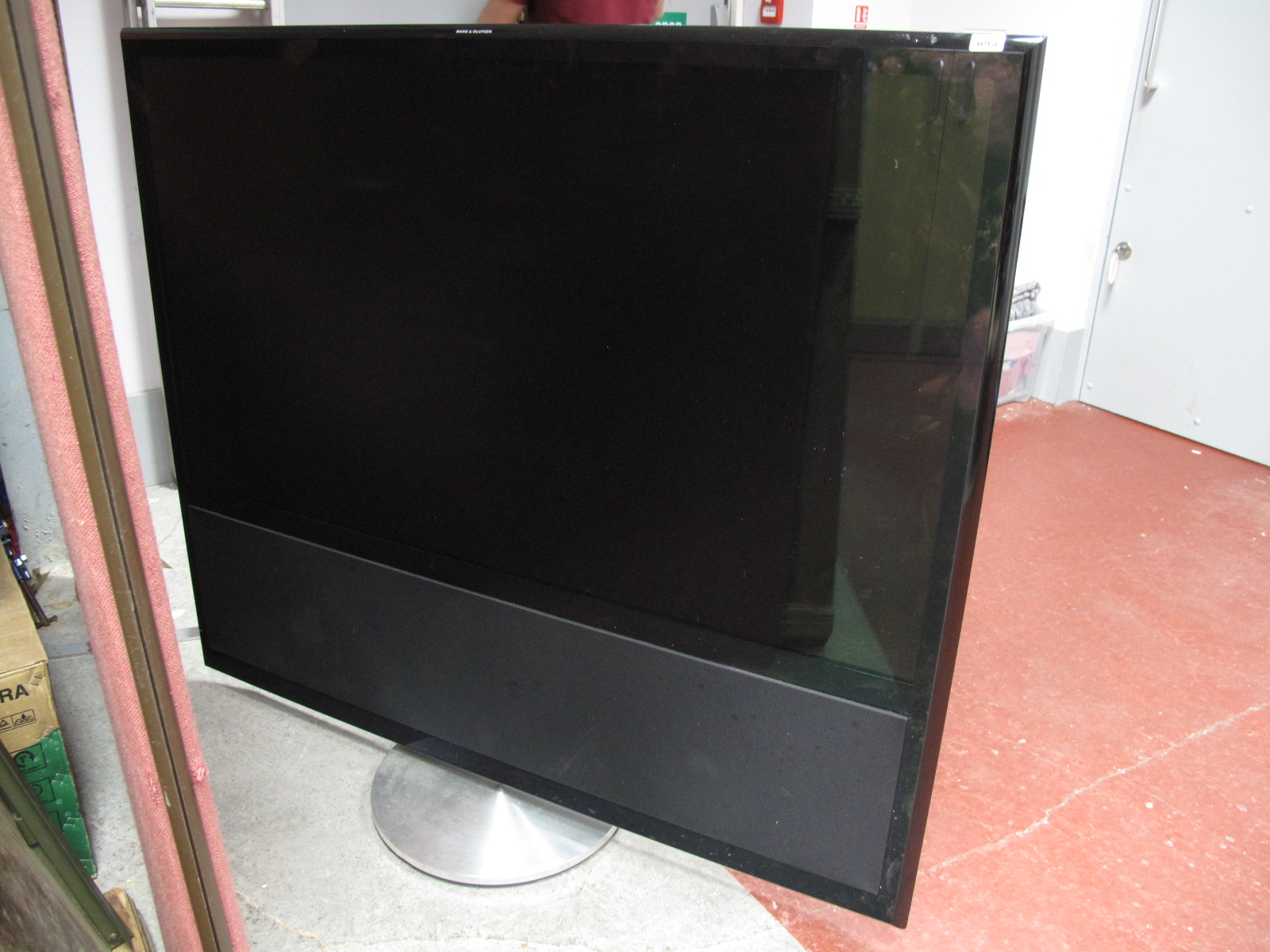 Bang & Olufsen BeoVision 11 - 55 LCD Television (55 screen), full HD black / black, serial no.