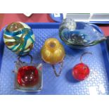 Mdina Paperweight, Isle of Wight egg, Venetian bulbous spill vase, faceted ashtray plus one
