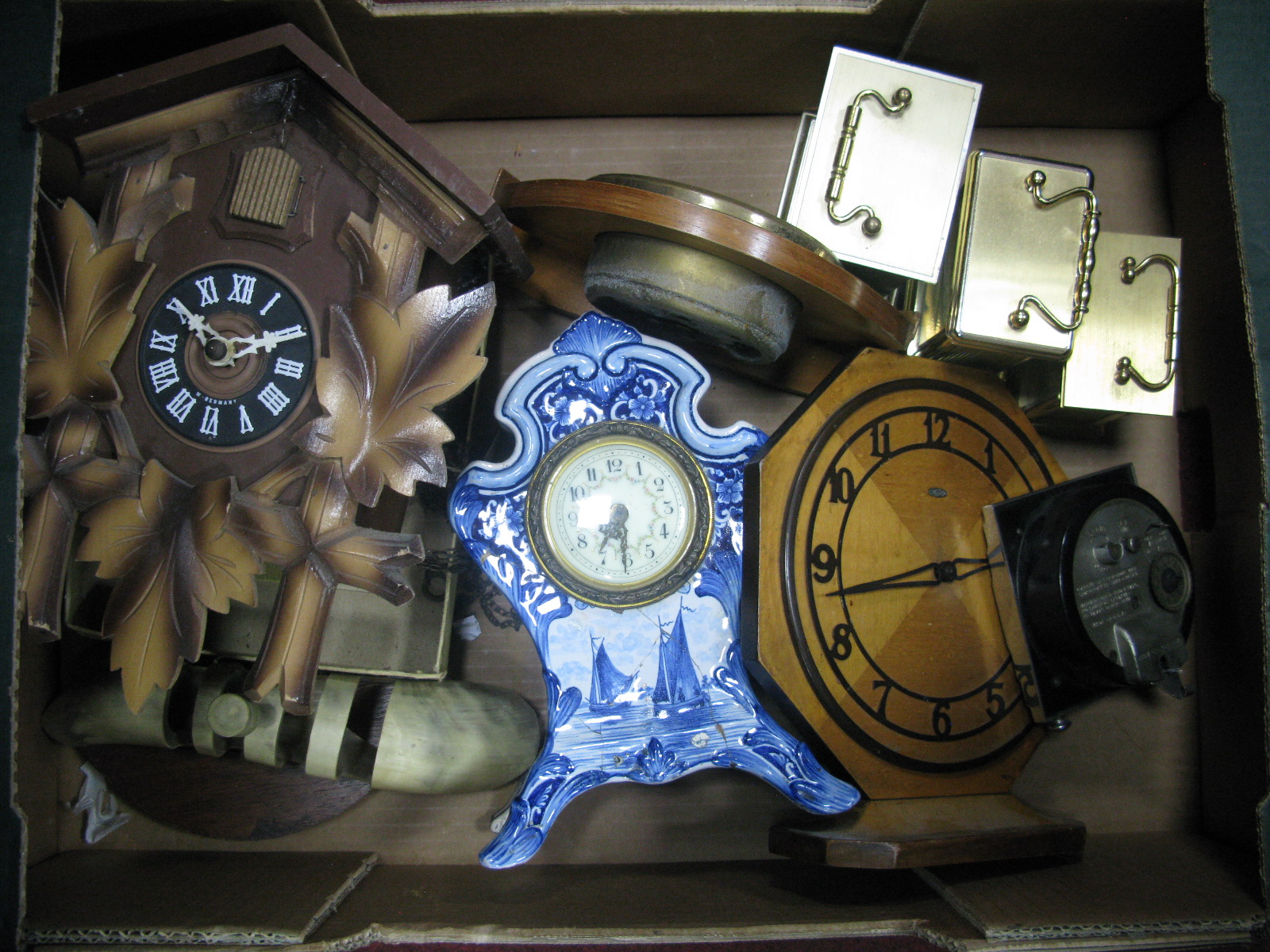 Hammond Art Deco Mantel Clock, cuckoo clock, Metamec and other clocks:- One Box