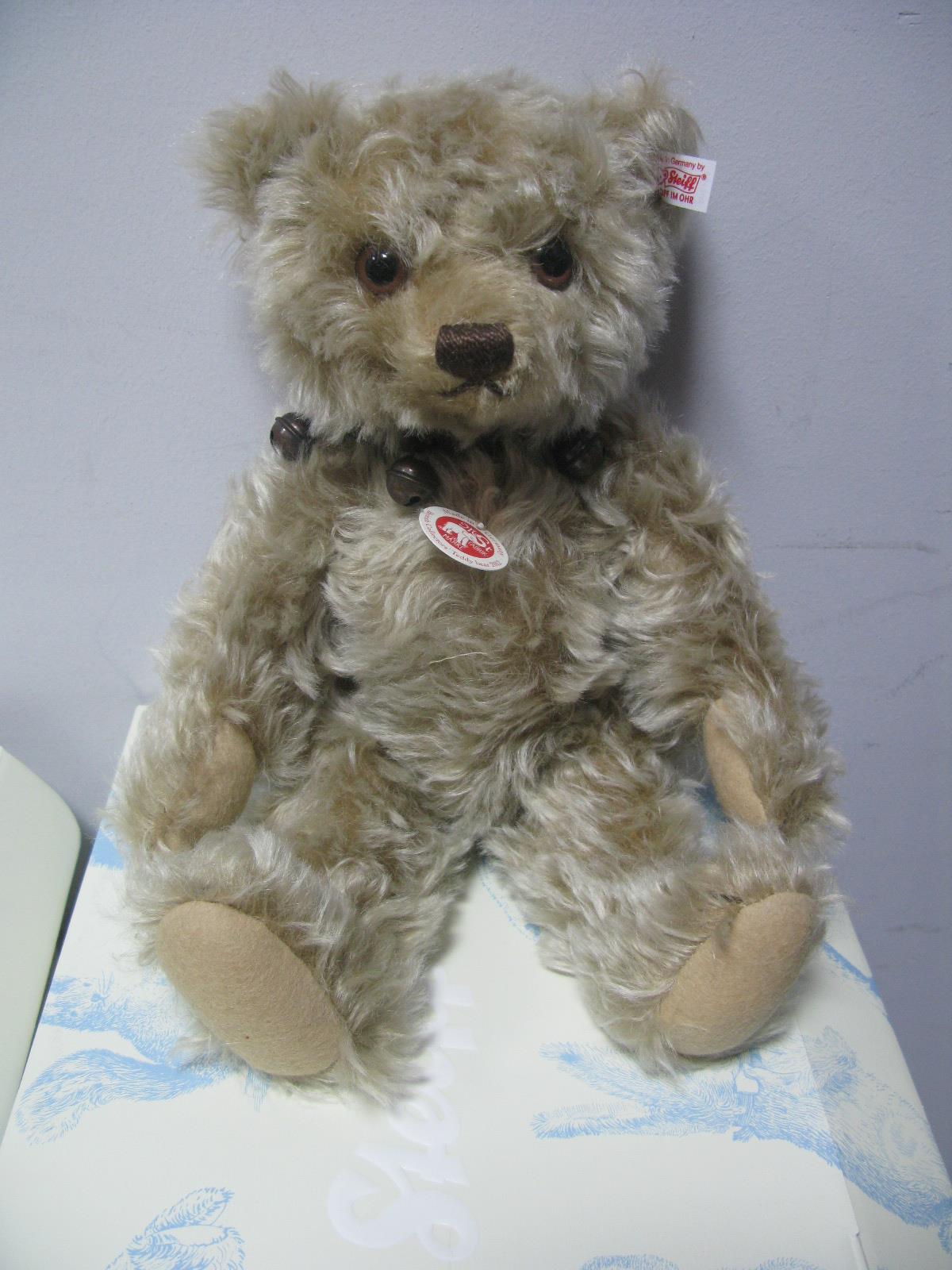 A Modern "Steiff" Growler Jointed Bear, 664205 No 521 in collar with bells on, 38cm high, in box.