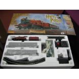 Hornby "OO" Gauge/4mm Ref R1033 Harry Potter "Hogwarts Express" Train Set, comprising Hogwarts