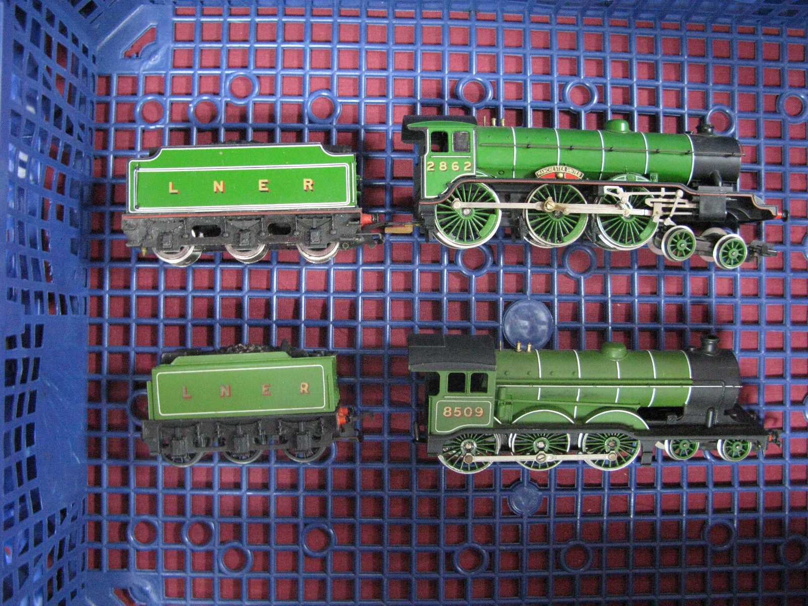Two Hornby "OO" Gauge/4mm Unboxed LNER 4-6-0 Steam Locomotives and Six Wheel Tenders, class B12 R/no