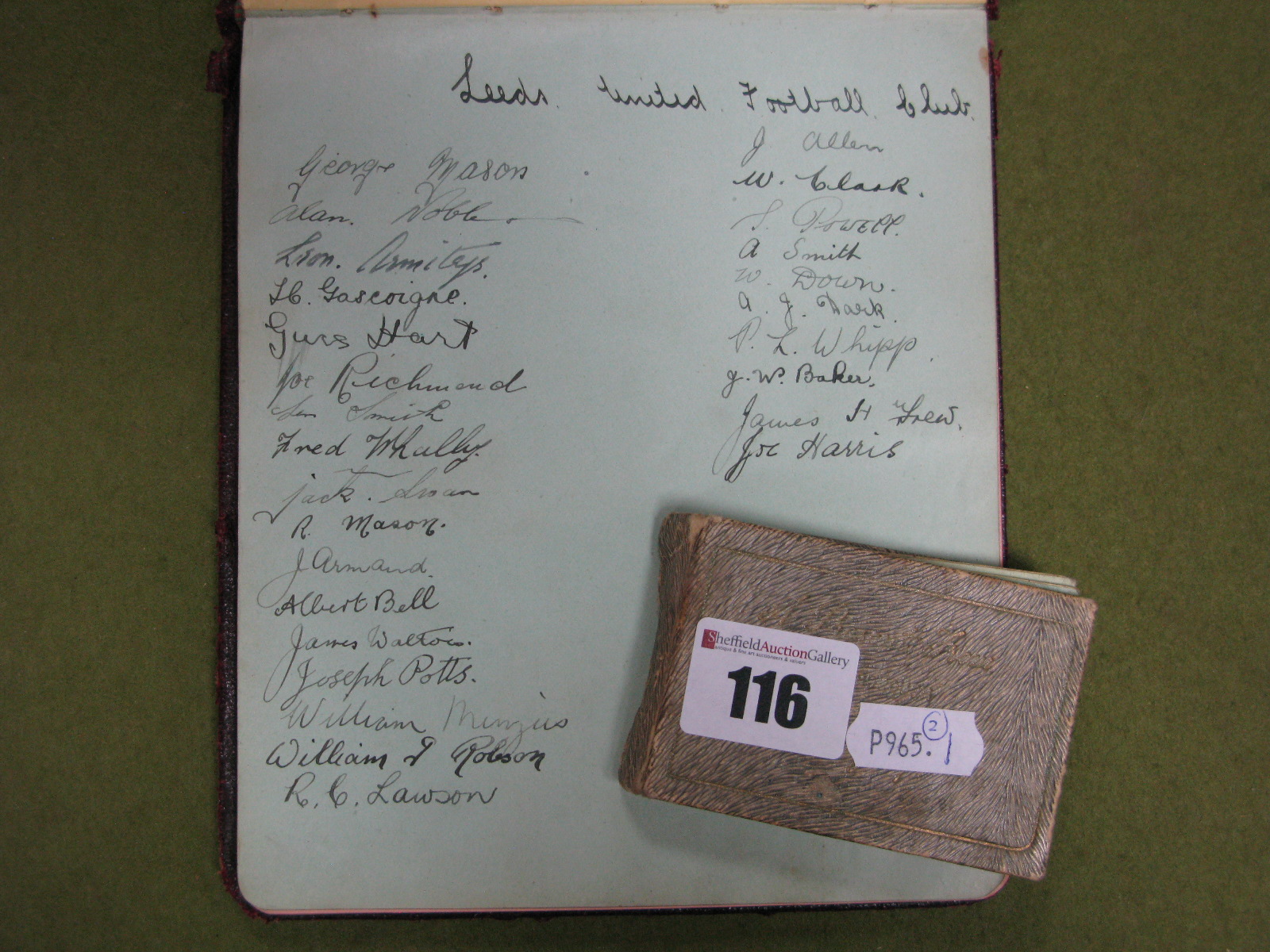 Leeds United Circa 1923 Autographs, twenty seven in black ink to include Mason, Noble, Gascoigne,