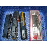 Three Hornby "OO"Gauge/4mm Diesel Unboxed Locomotives, class 25 BR blue R/No 25241, good, class 37